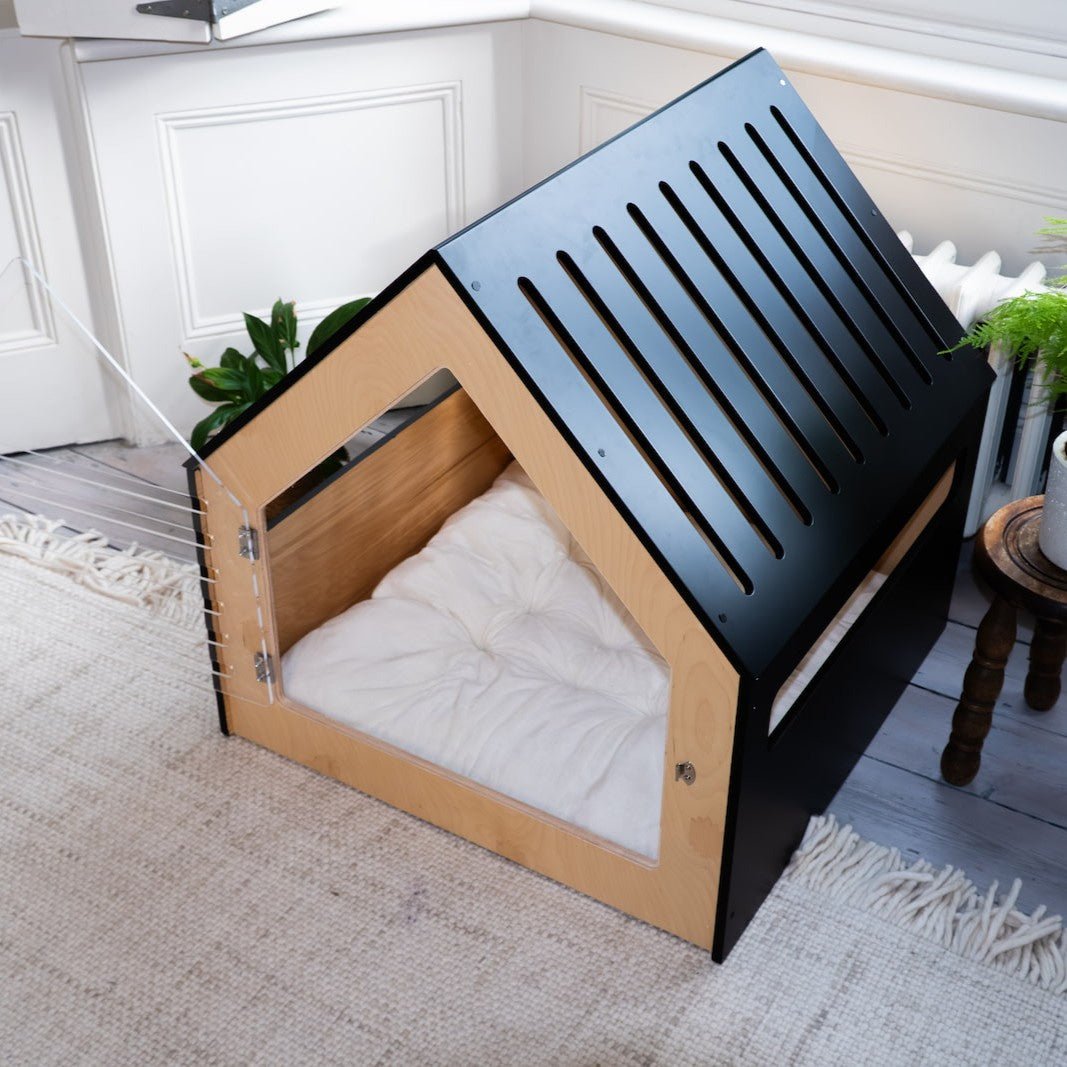P1066013_1_1.jpg Luxury Dog House 'Classic Black' - Image 1
